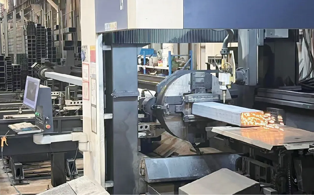 嘉兴鼎实的技术与管理双轨创新-《钣金与制作》杂志2025年第7期