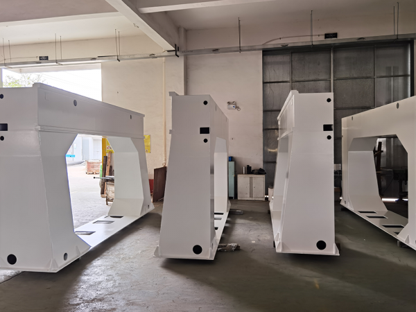 大型自动化设备机架焊接加工